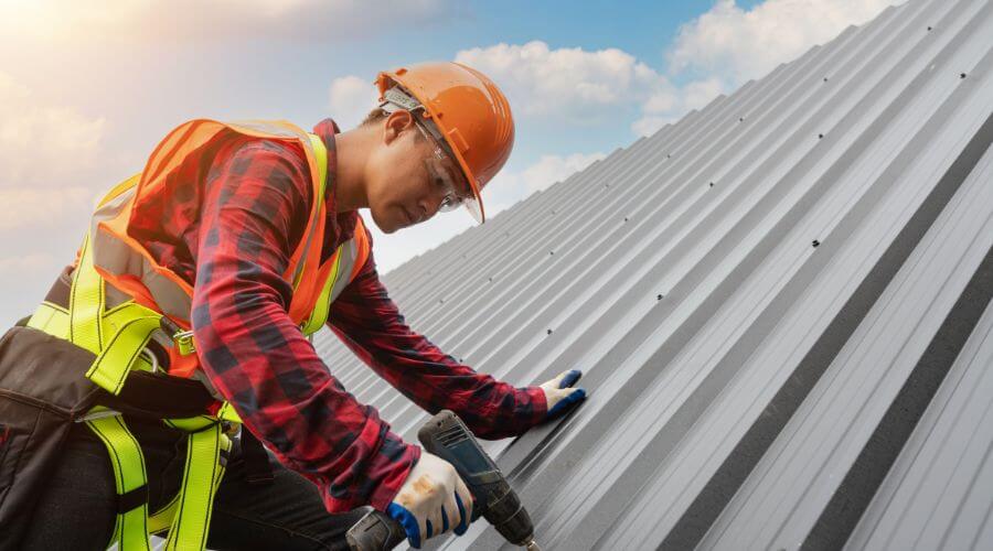 Professional residential roofers in Randle, WA